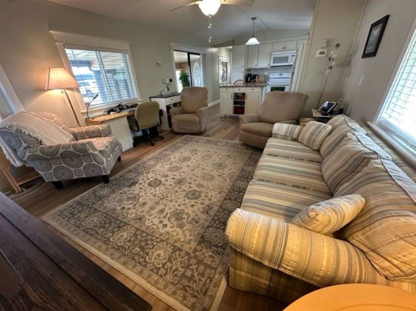 581 Lake Henry Drive a Winter Haven, FL Mobile or Manufactured Home for Sale